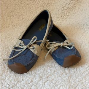 Keen Catalina Canvas Loafer Sz 7